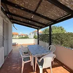 Spacious Two-bedroom Family With Terrace & Free Parking Apartment *