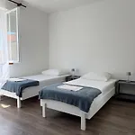 Spacious Two-bedroom Family With Terrace & Free Parking * Murter