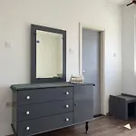 Spacious Two-bedroom Family With Terrace & Free Parking Appartement