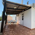 Appartement Spacious Two-bedroom Family With Terrace & Free Parking Murter
