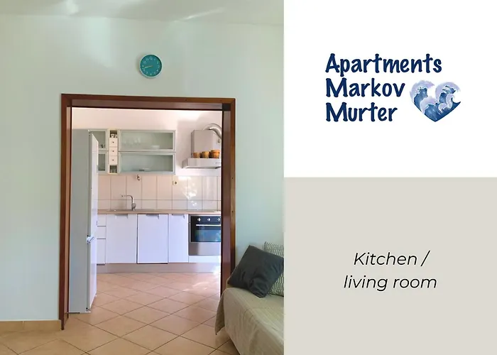 Spacious Two-Bedroom Family Apartment With Terrace & Free Parking * Murter