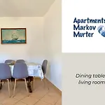 Spacious Two-bedroom Family With Terrace & Free Parking Apartment Murter