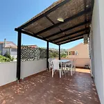 Spacious Two-bedroom Family With Terrace & Free Parking