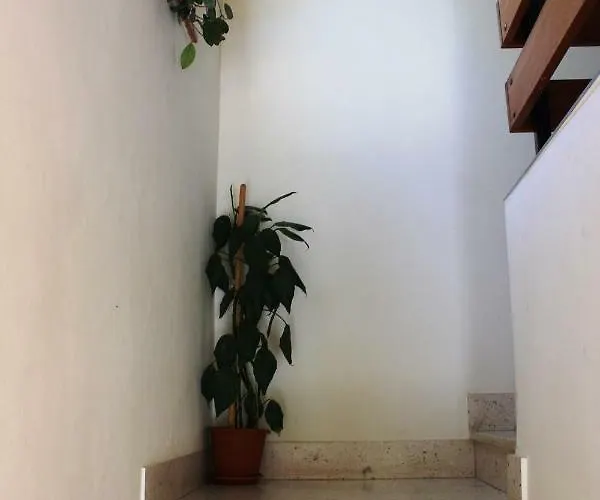 Appartamento Spacious Two-Bedroom Family Apartment With Terrace & Free Parking